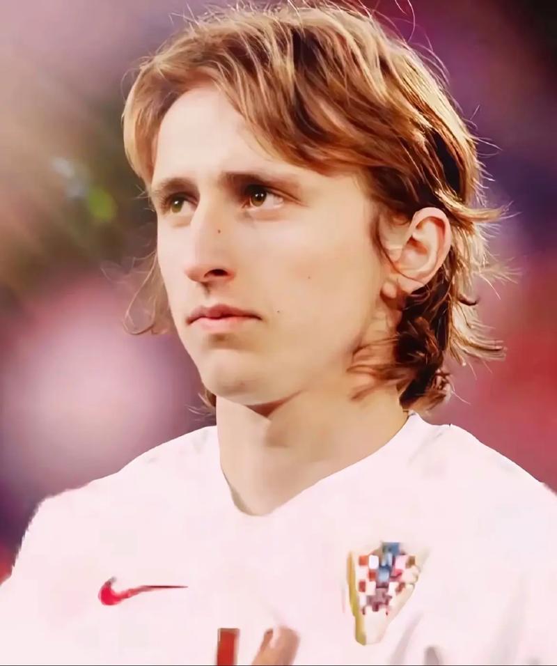 人心散了！20分惨败，45岁少帅发布会惜字如金，付政浩：帅位危矣