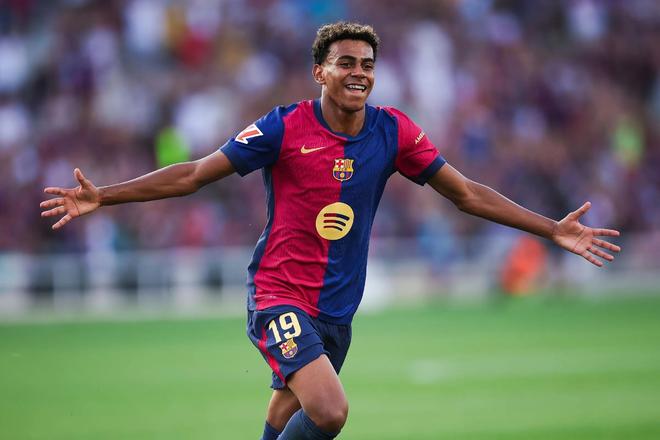 足球国足球员获赞：比赛态度专业