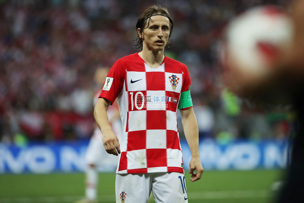 女足玛塔奖候选公布：玛塔千里走单骑领衔，米德马世界波在列