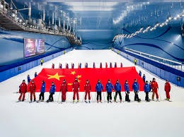 蒯纪闻与刘诚宇在中超努力证明自己，蒯纪闻目标进球，刘诚宇盼夺冠后再留洋。